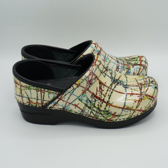 Dansko Milticolor Abstract Rainbow Paint Spatter Clogs Women's Size 36 (EU) - Picture 4 of 10
